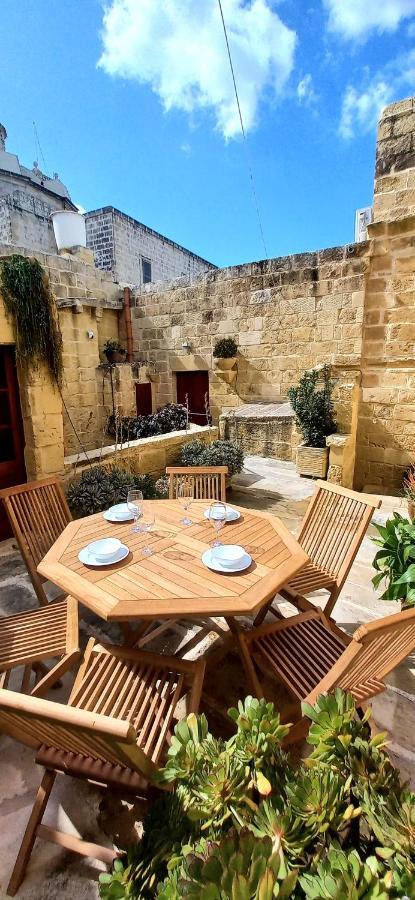 Il Mithna Farmhouse With Indoor Heated Jacuzzi Pool Għarb Exteriér fotografie